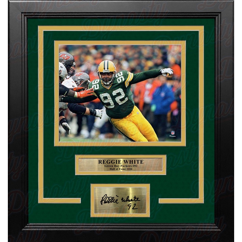 Reggie White in Action Green Bay Packers 8" x 10" Framed Football Photo with Engraved Autograph